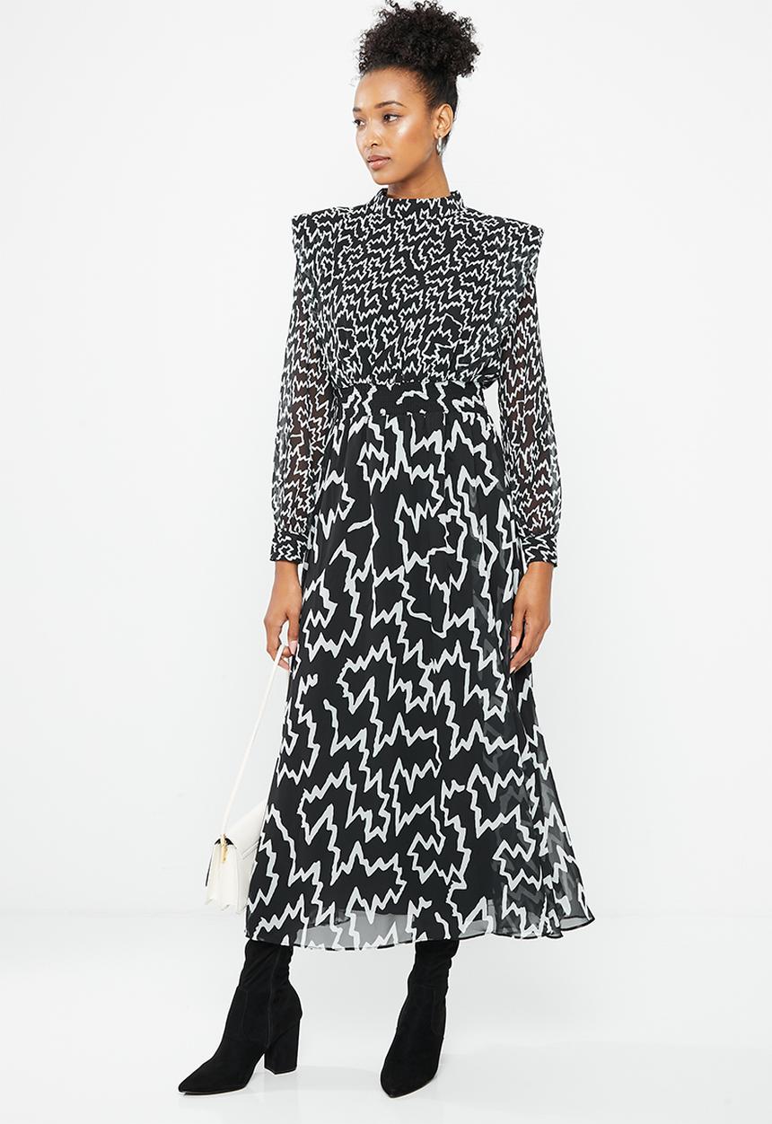Trendyol - Patterned high neck flowy maxi dress - black