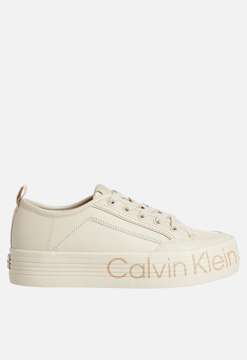 Calvin Klein - Vulc flatf low wrap around logo - eggshell