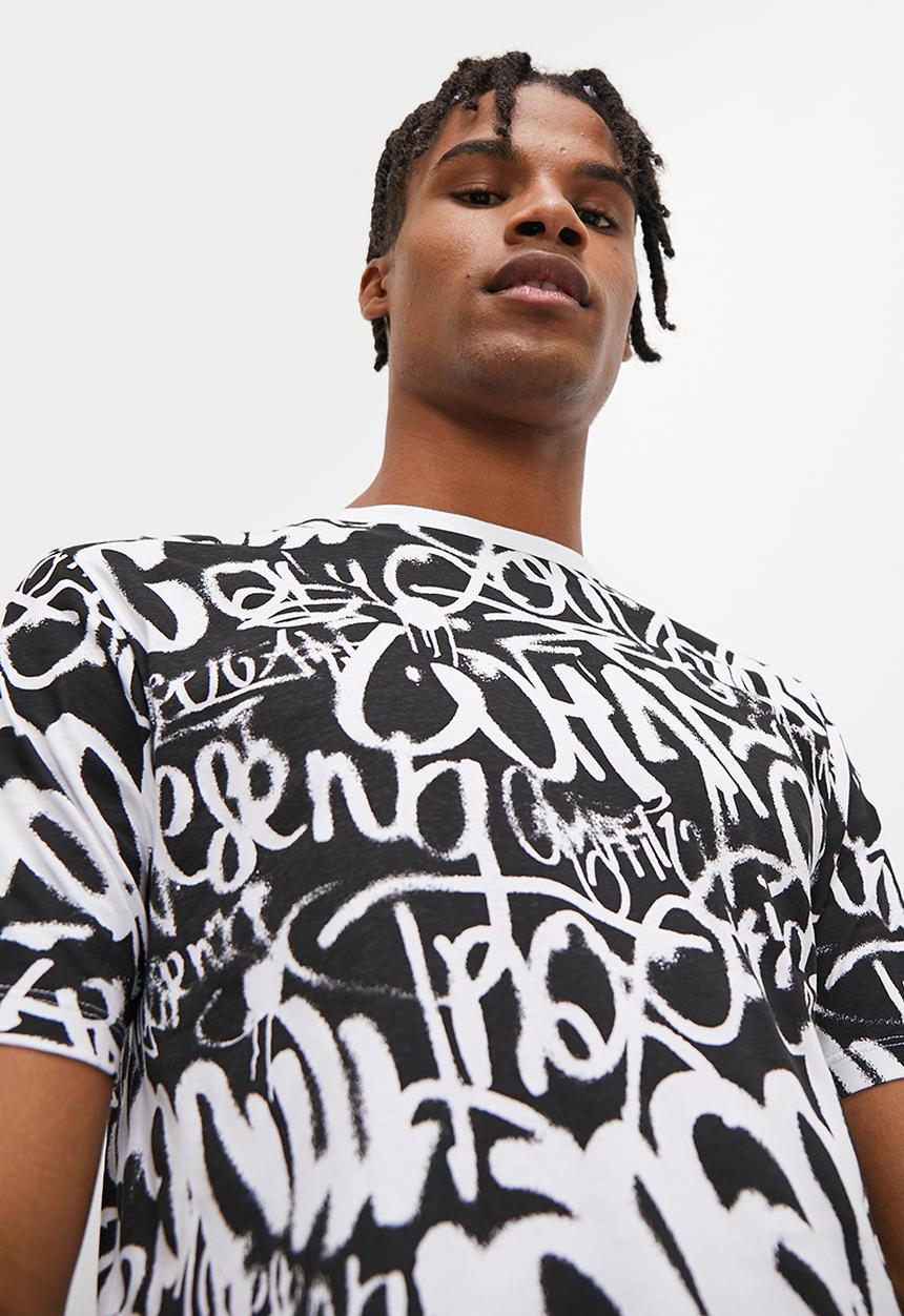 STYLE REPUBLIC - Aop crew neck tee - black & white