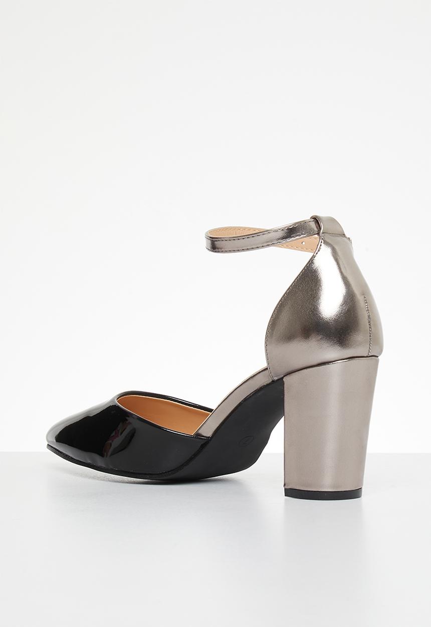 Superbalist - Zoe anklestrap block heel - black
