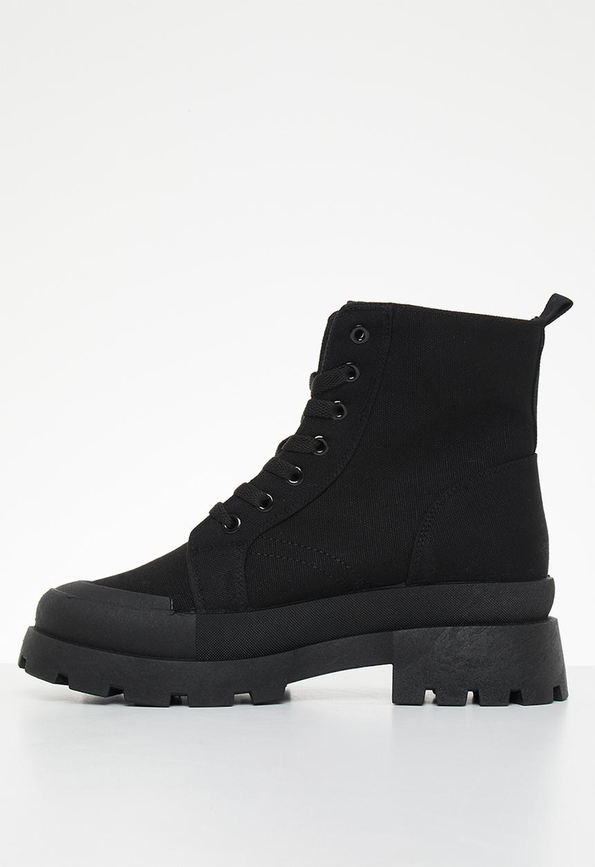 Madison® - Tiana lace-up boot - black