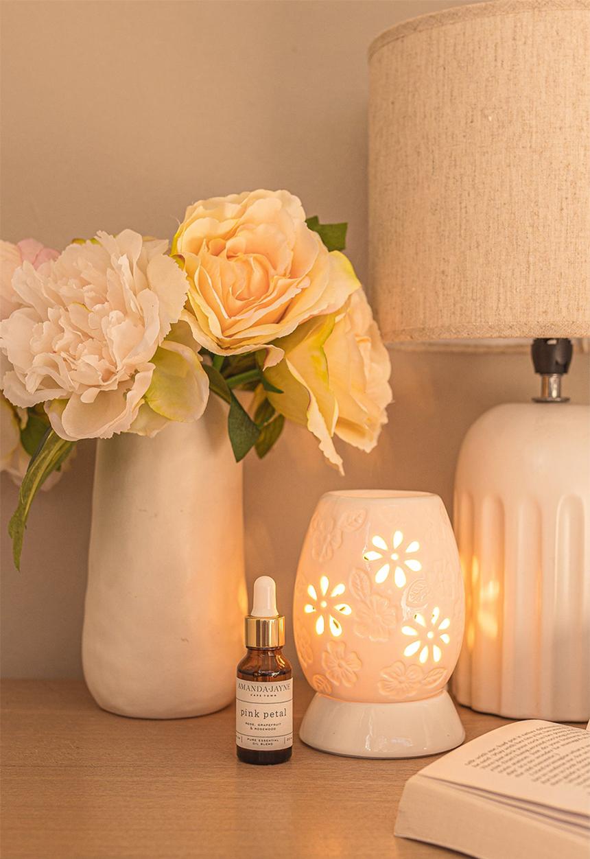 Amanda Jayne - Electric oil burner - white