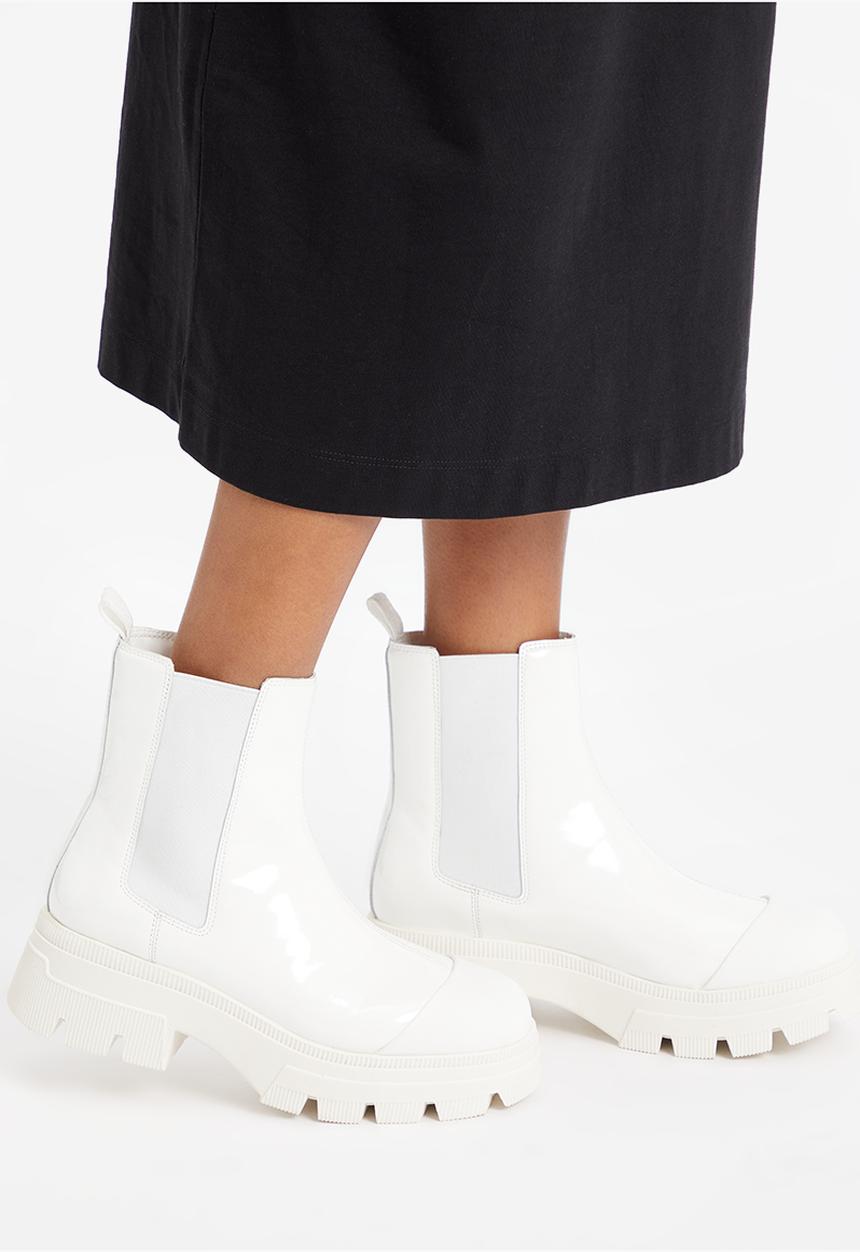 Calvin Klein - Chunky combat chelsea boot - white