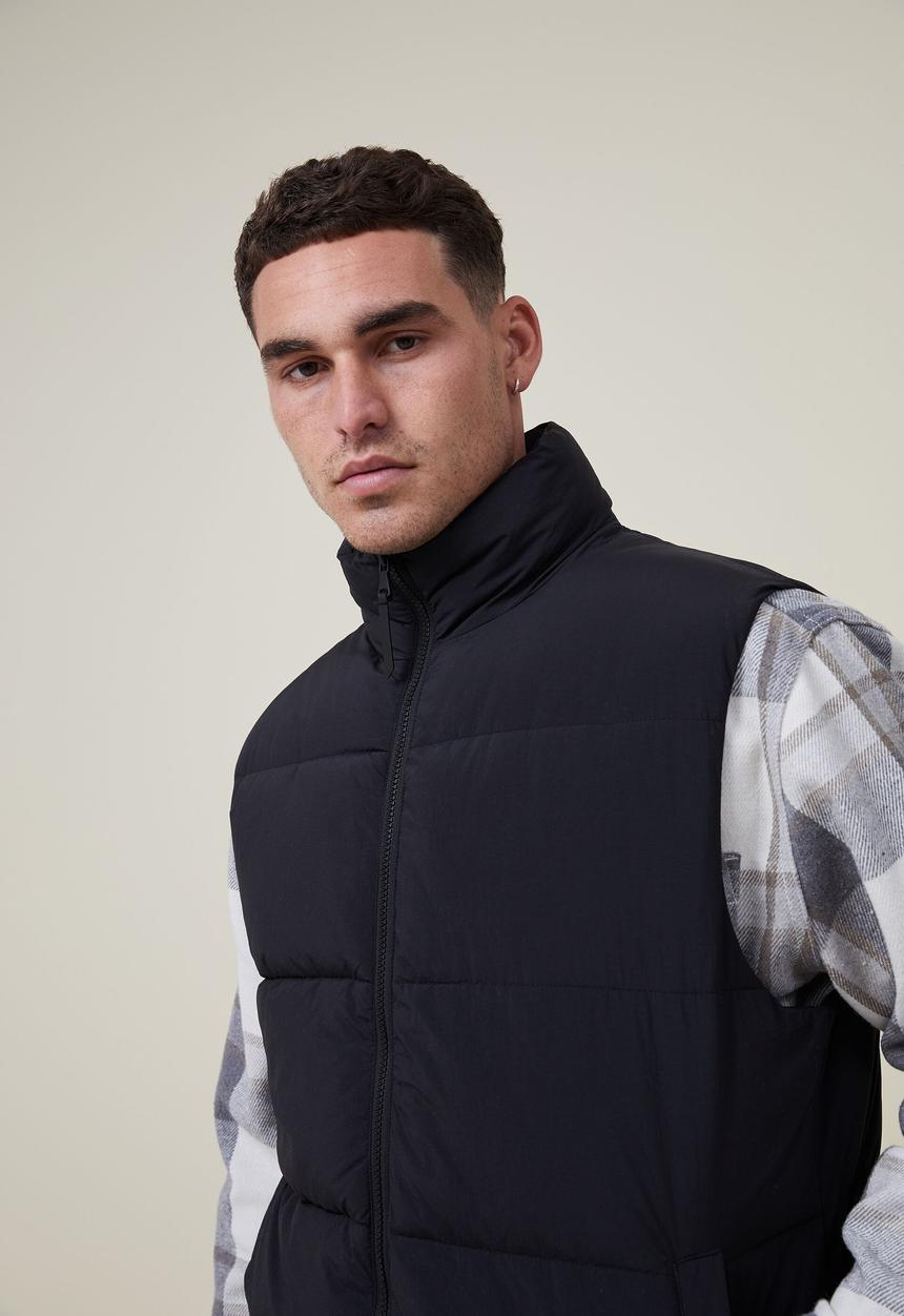 Cotton On - Recycled puffer vest - black