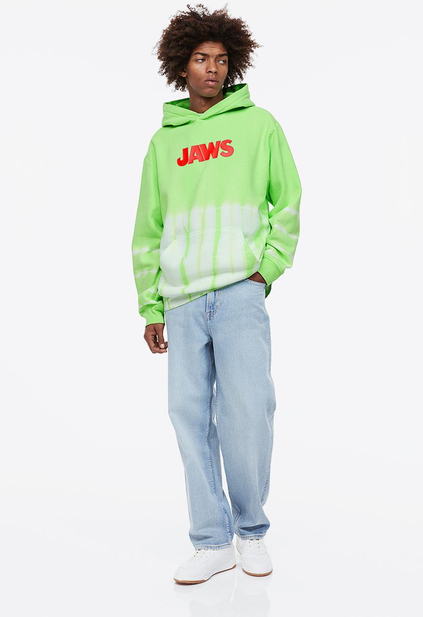 H&M - Relaxed fit hoodie - bright green/jaws