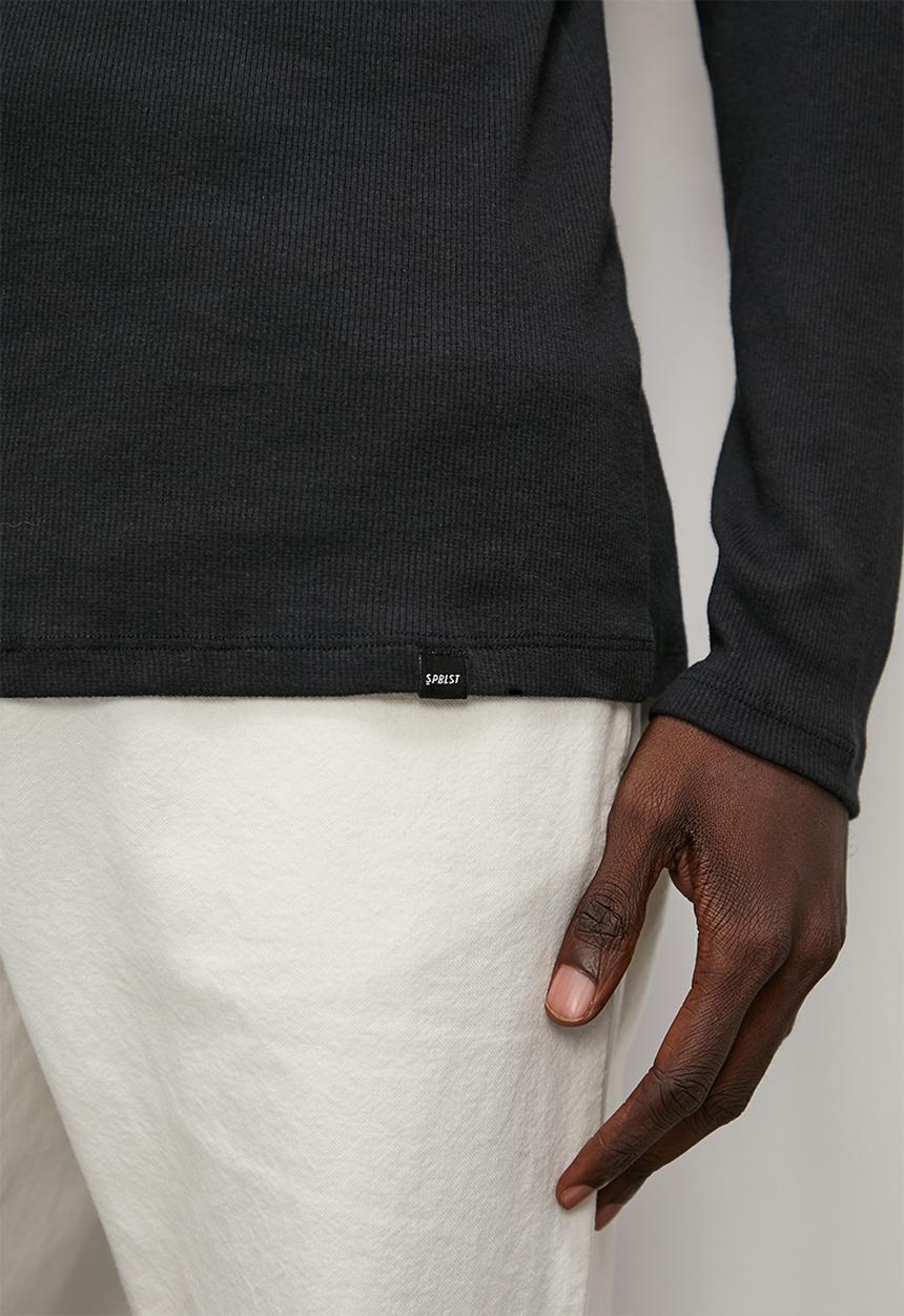 Superbalist - Sochi slim ribbed roll neck long sleeve tee - black