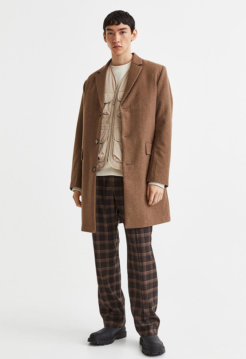 H&M - Regular fit crease-leg trousers - brown/checked