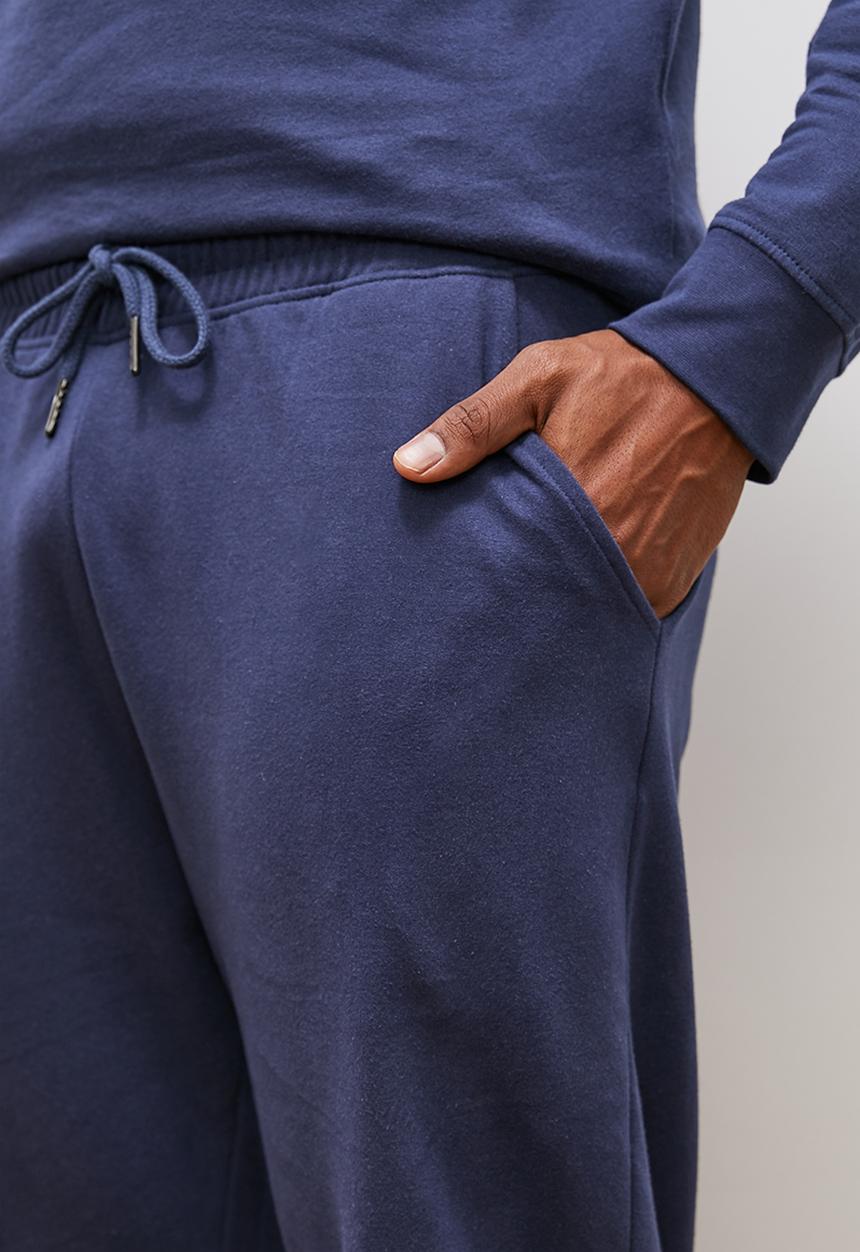 Lark & Crosse - Regular tapered open hem sweatpants - navy