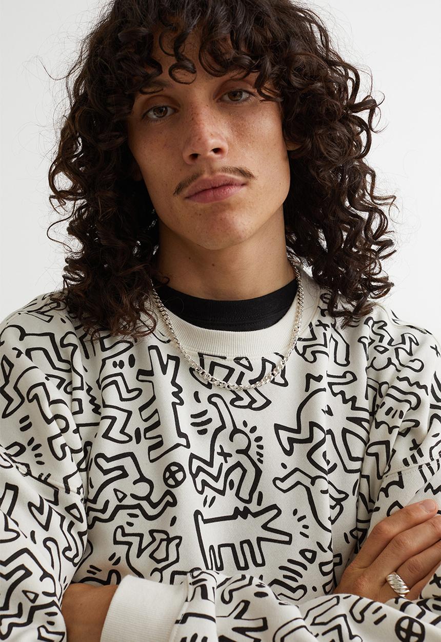 H&M - Relaxed fit sweatshirt - cream/keith haring