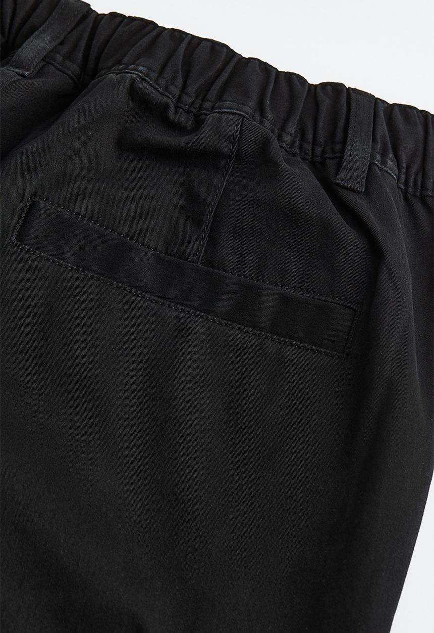 H&M - Regular fit twill cargo trousers - black