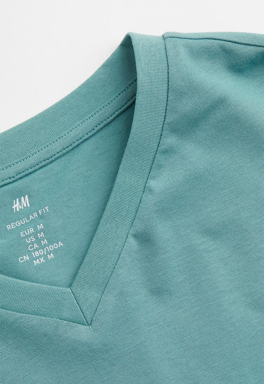 H&M - Regular fit v-neck T-shirt - teal