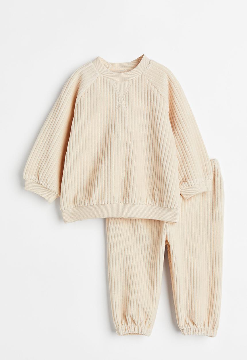 H&M - 2-piece velour set - light beige