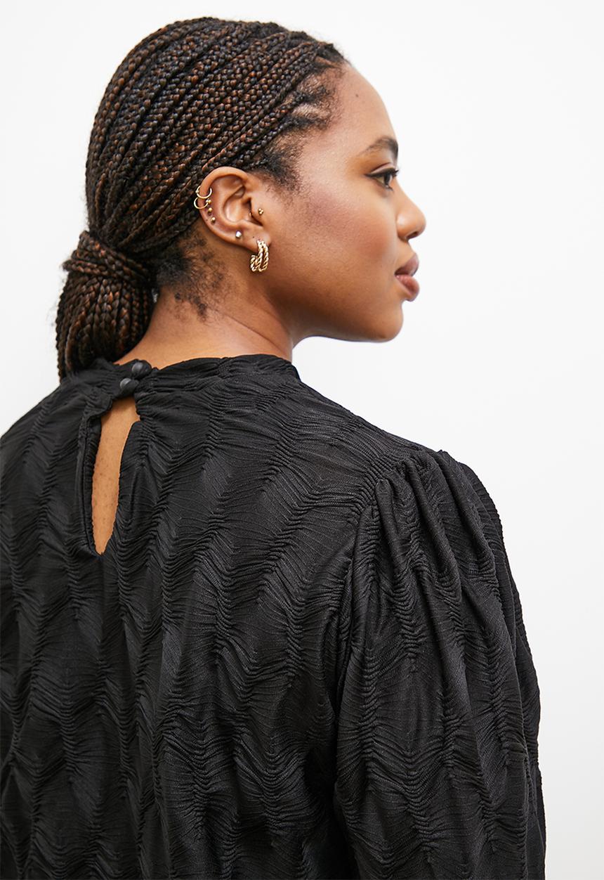 edit - Jacquard textured top - black