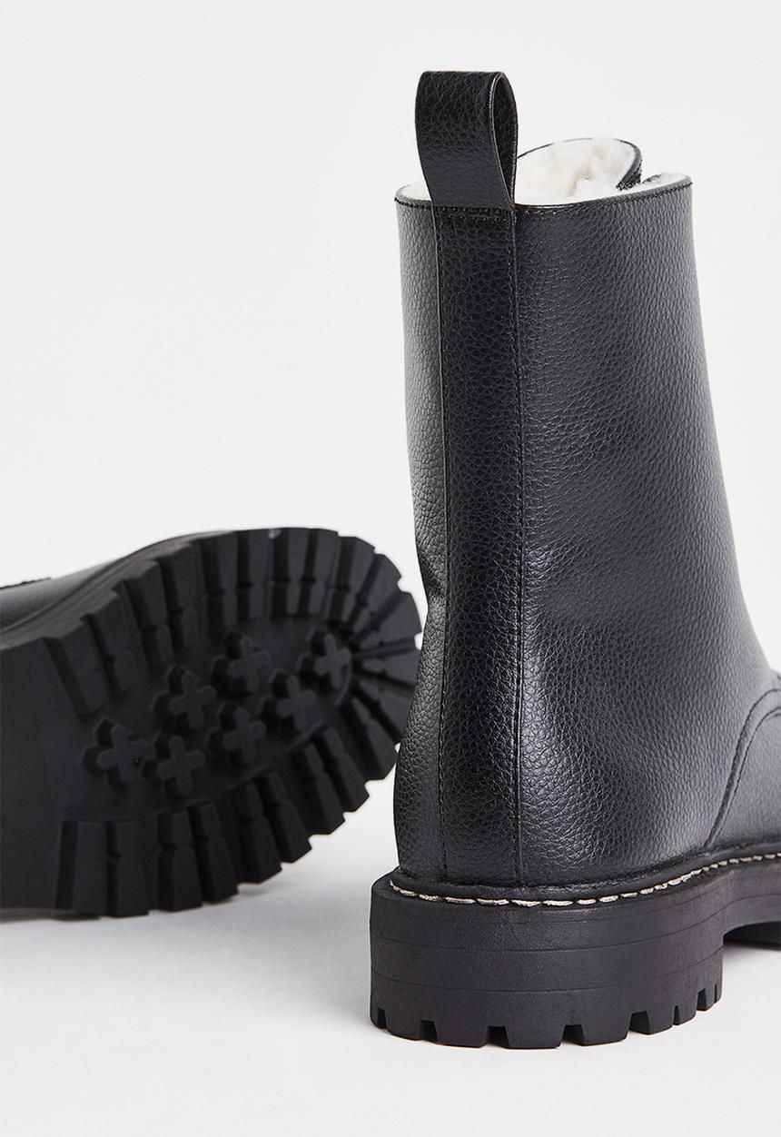H&M - Warm-lined boots - black