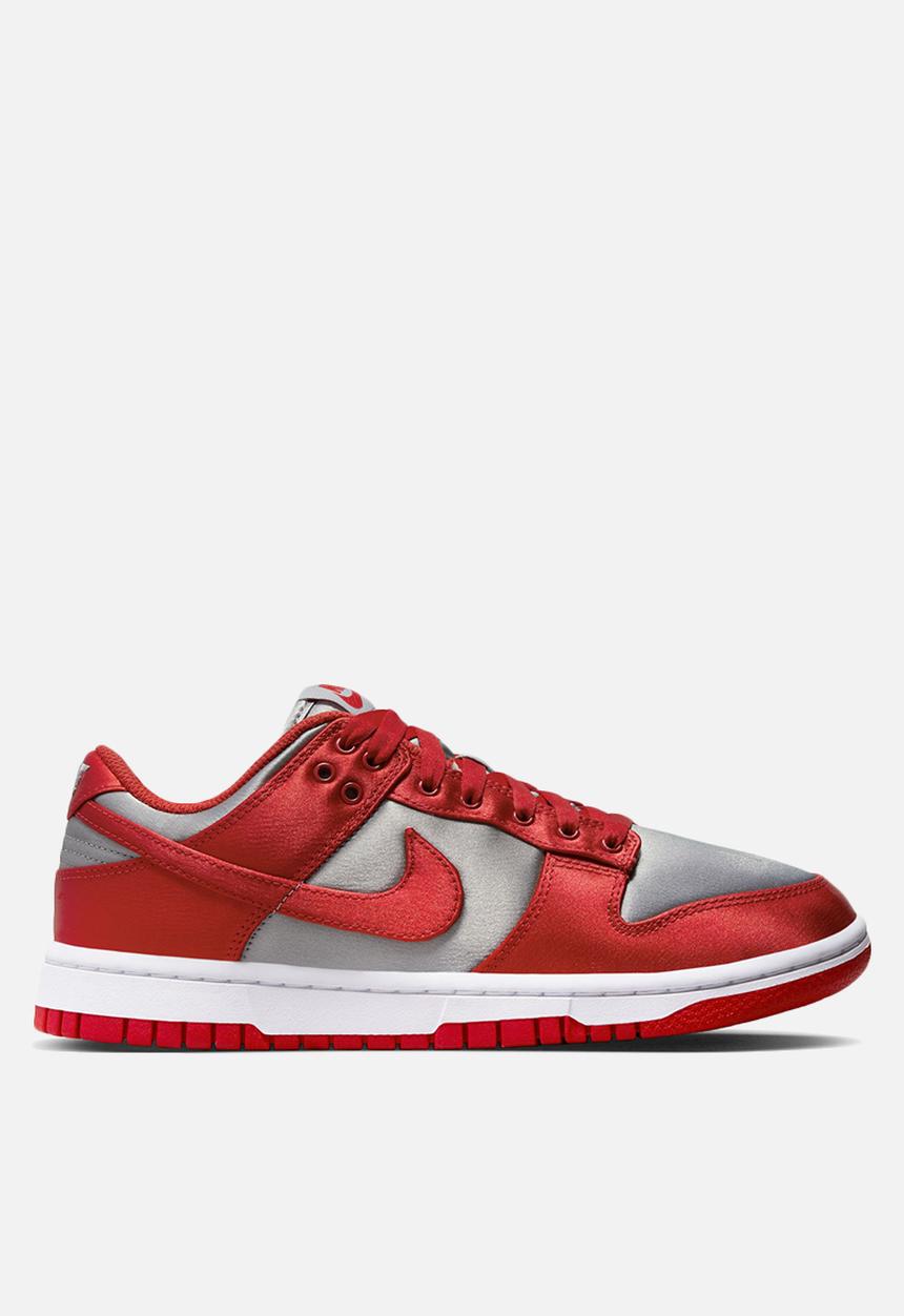 Nike - Dunk Low