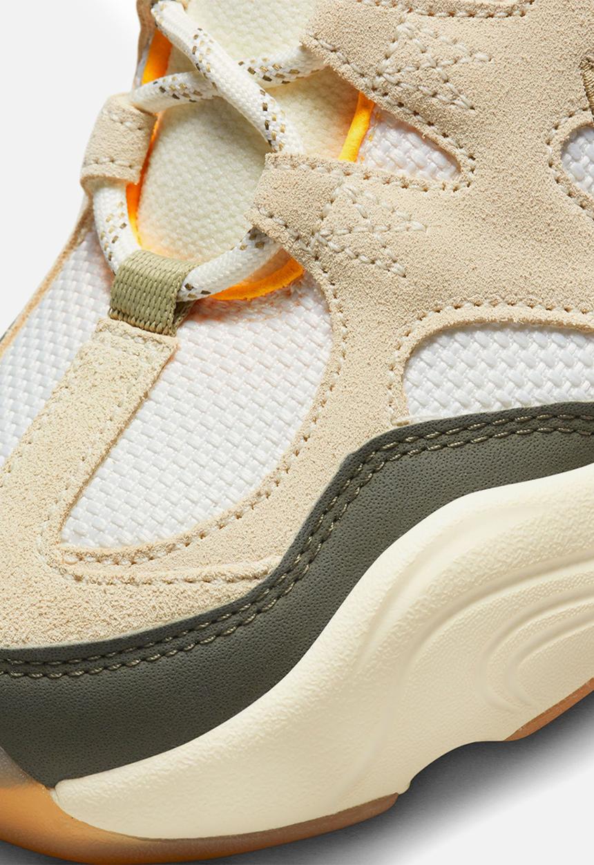 Nike - Tech Hera