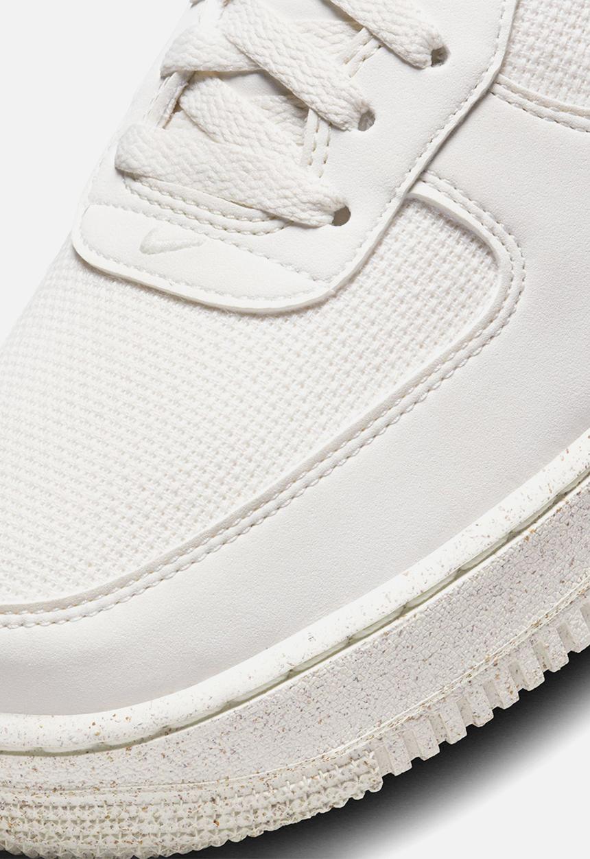 Nike - Air Force 1 '07 LV8