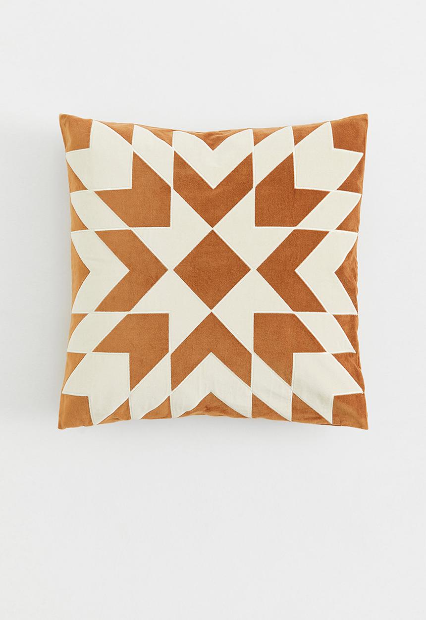 H&M - Quilted velvet cushion cover - light brown/light beige