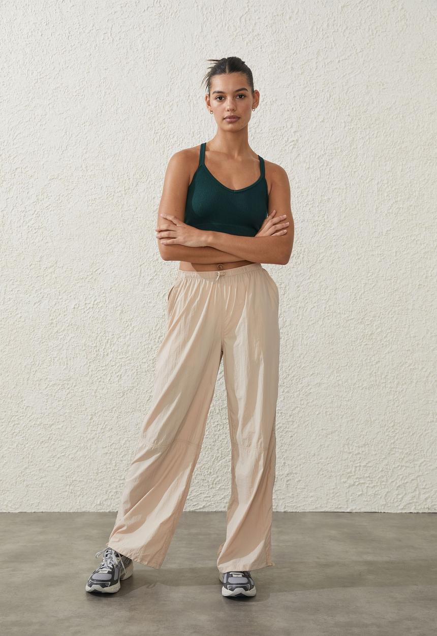 Cotton On - Seamless v back tank - pine tree