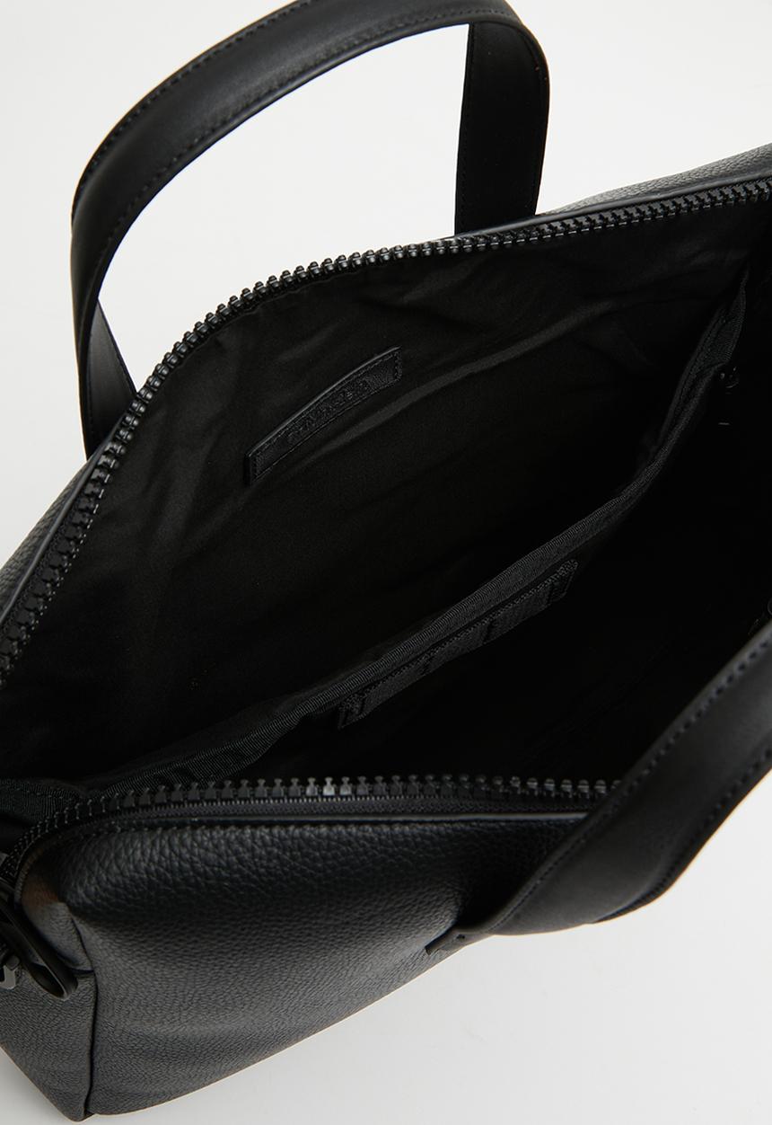 Calvin Klein - Ck must laptop bag - ck black