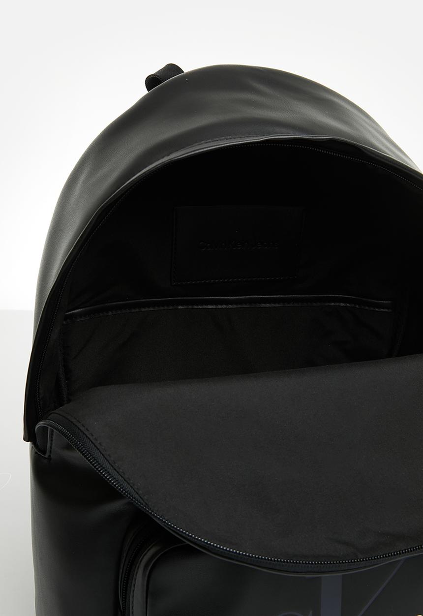Calvin Klein - Monogram soft campus bp40 - black