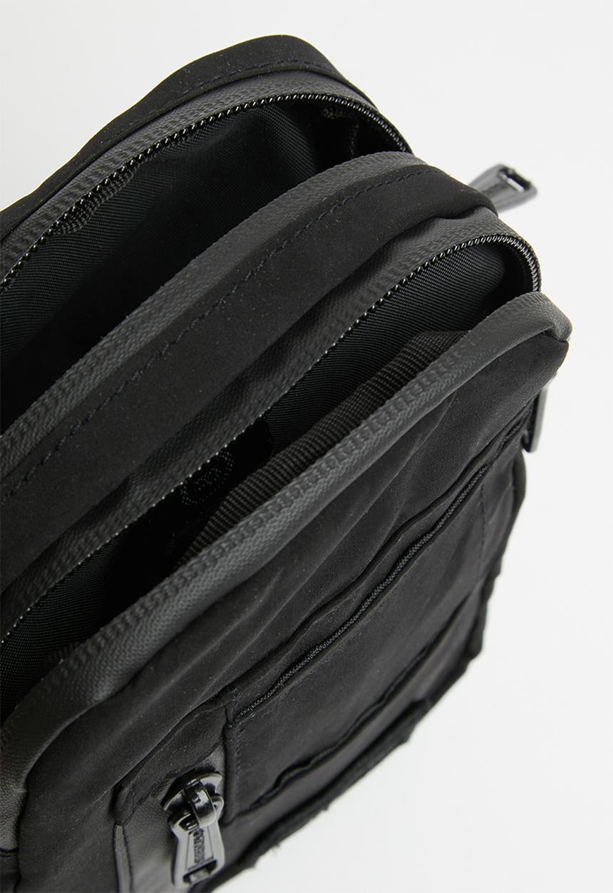 Superdry. - Code xpd crossbody bag - black