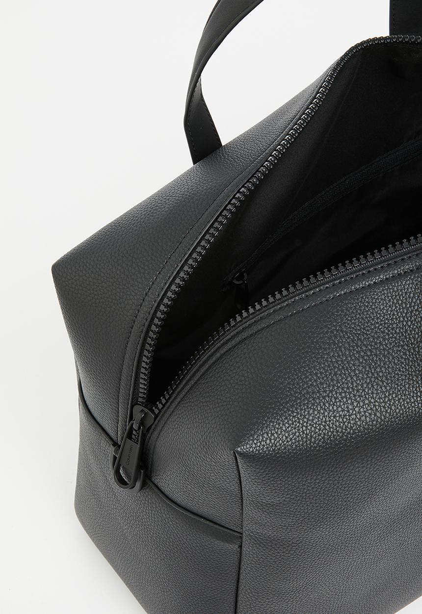 Calvin Klein - Ck must weekender - black