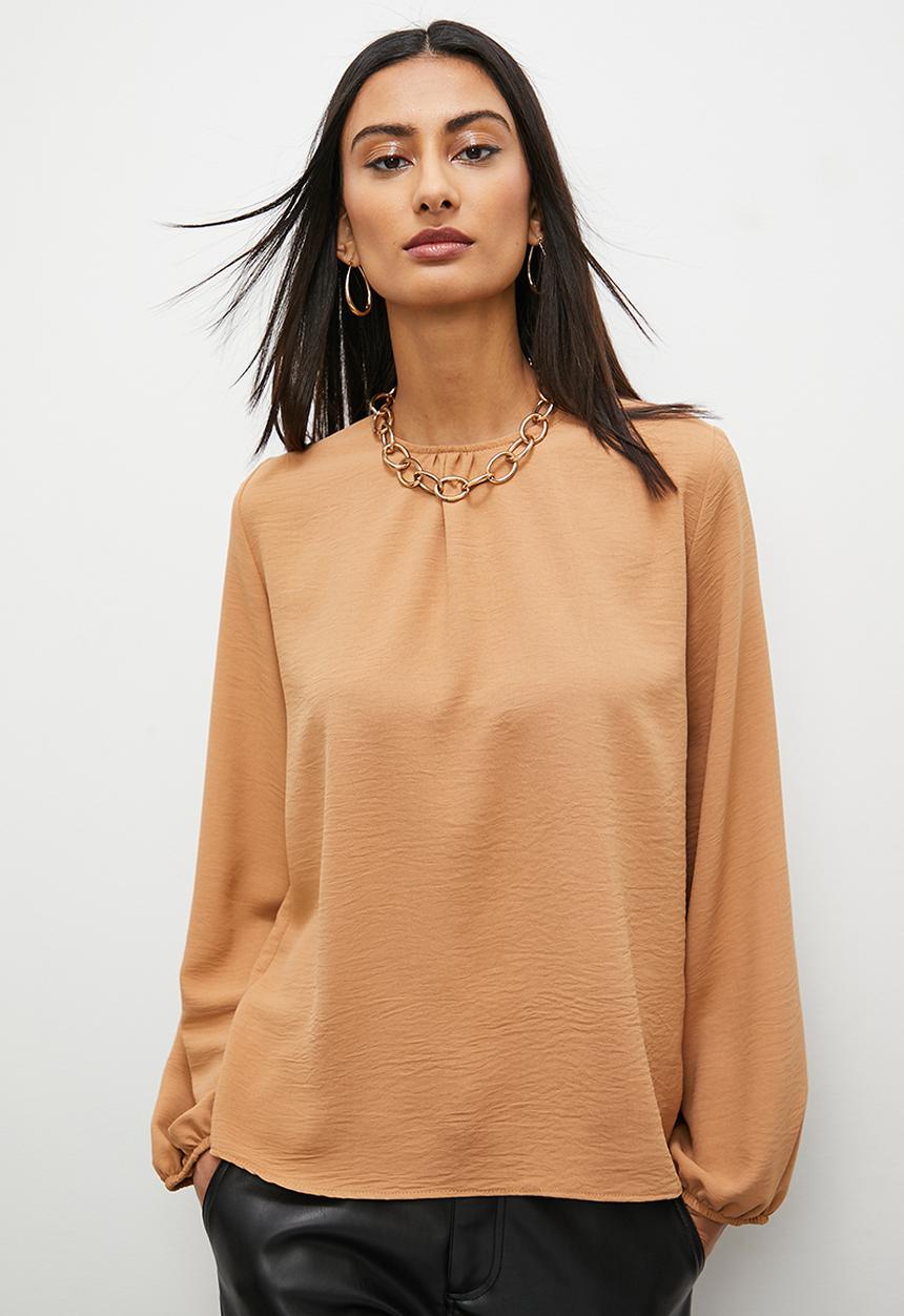 Superbalist - Gathered crew neck blouse - brown