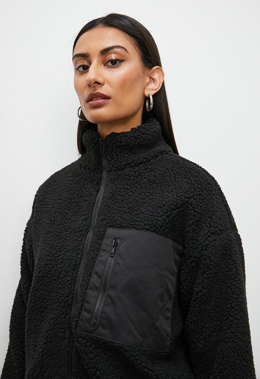 Superbalist - Funnel neck teddy - black