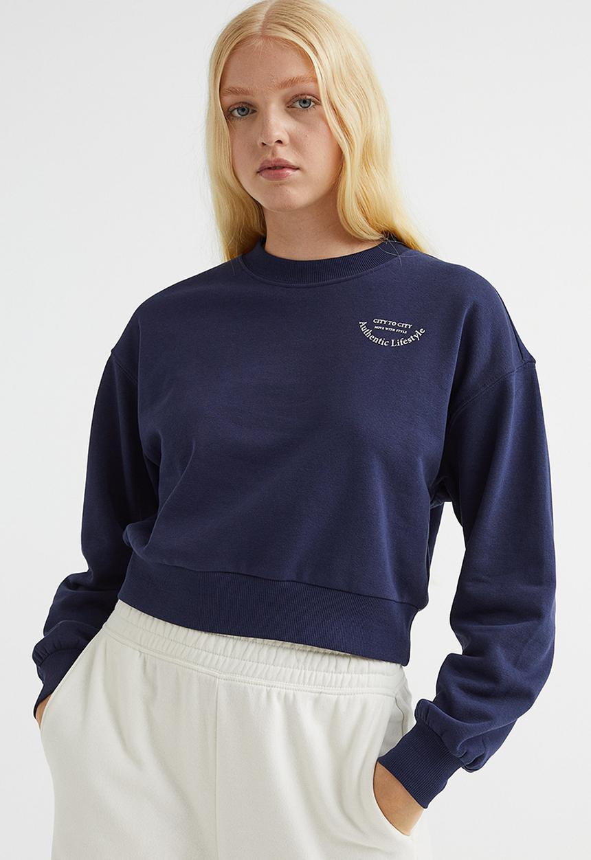 H&M - Cropped sweatshirt - dark blue/authentic lifestyle