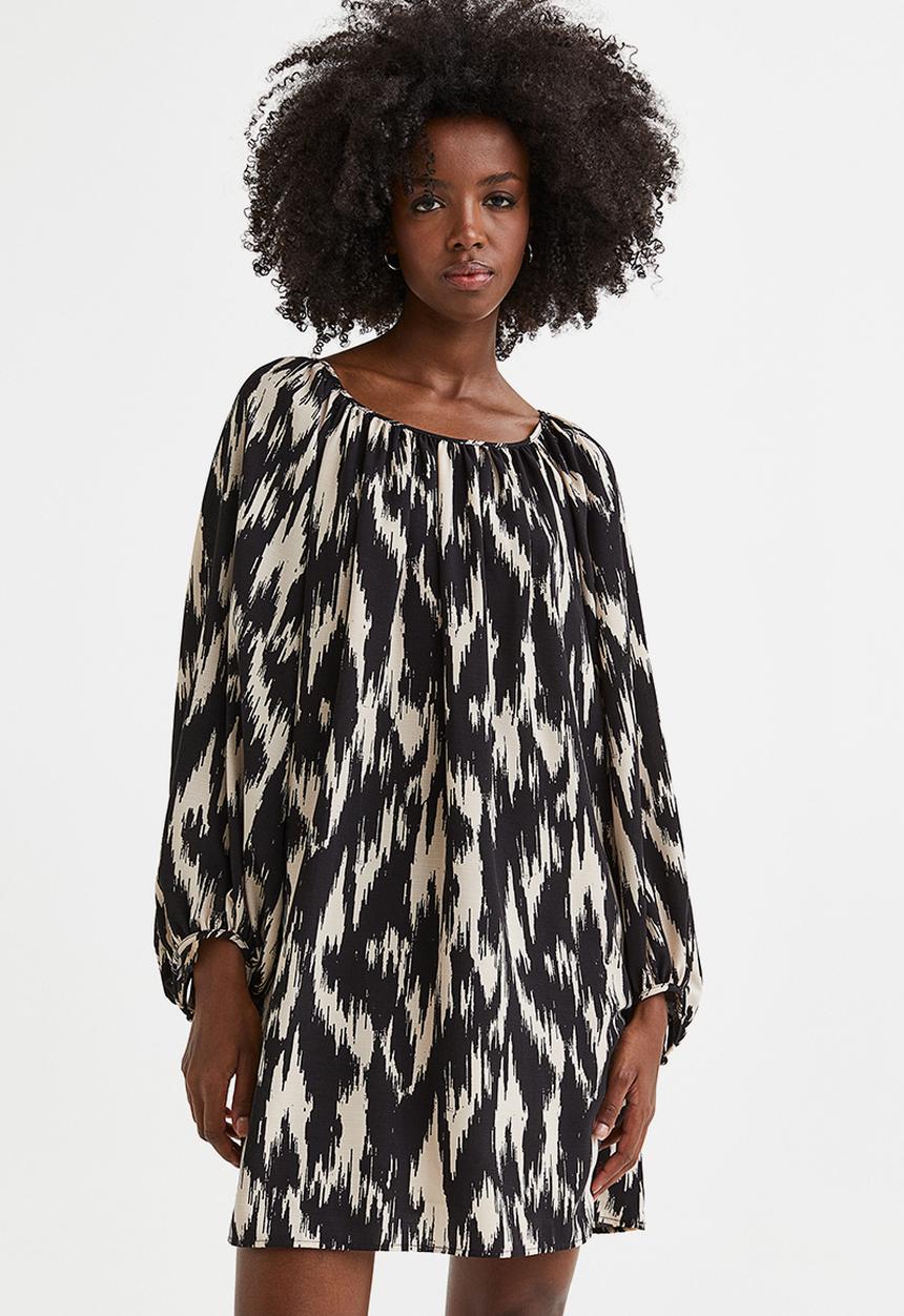 H&M - Balloon-sleeved crêpe dress - black/patterned