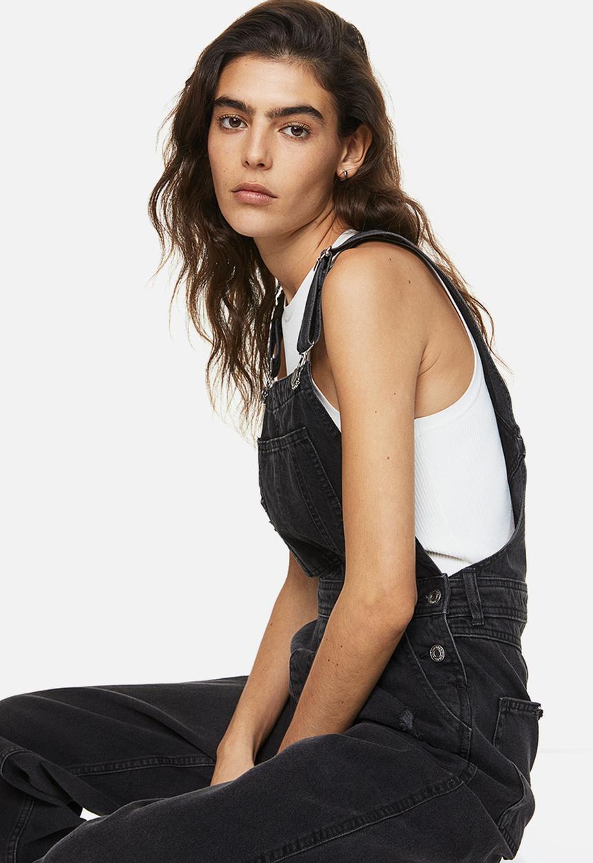 H&M - Mom fit denim dungarees - black