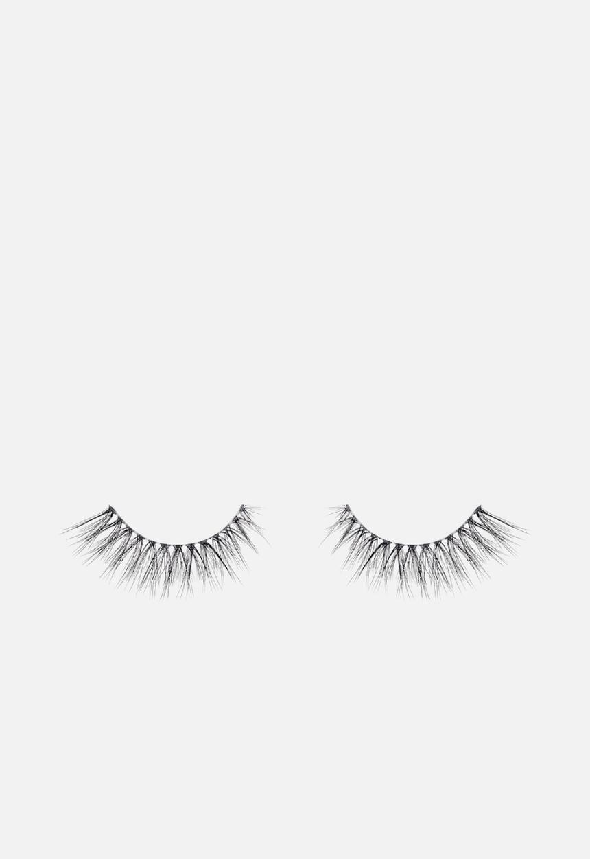 essence - Light as a feather 3D faux mink lashes 02