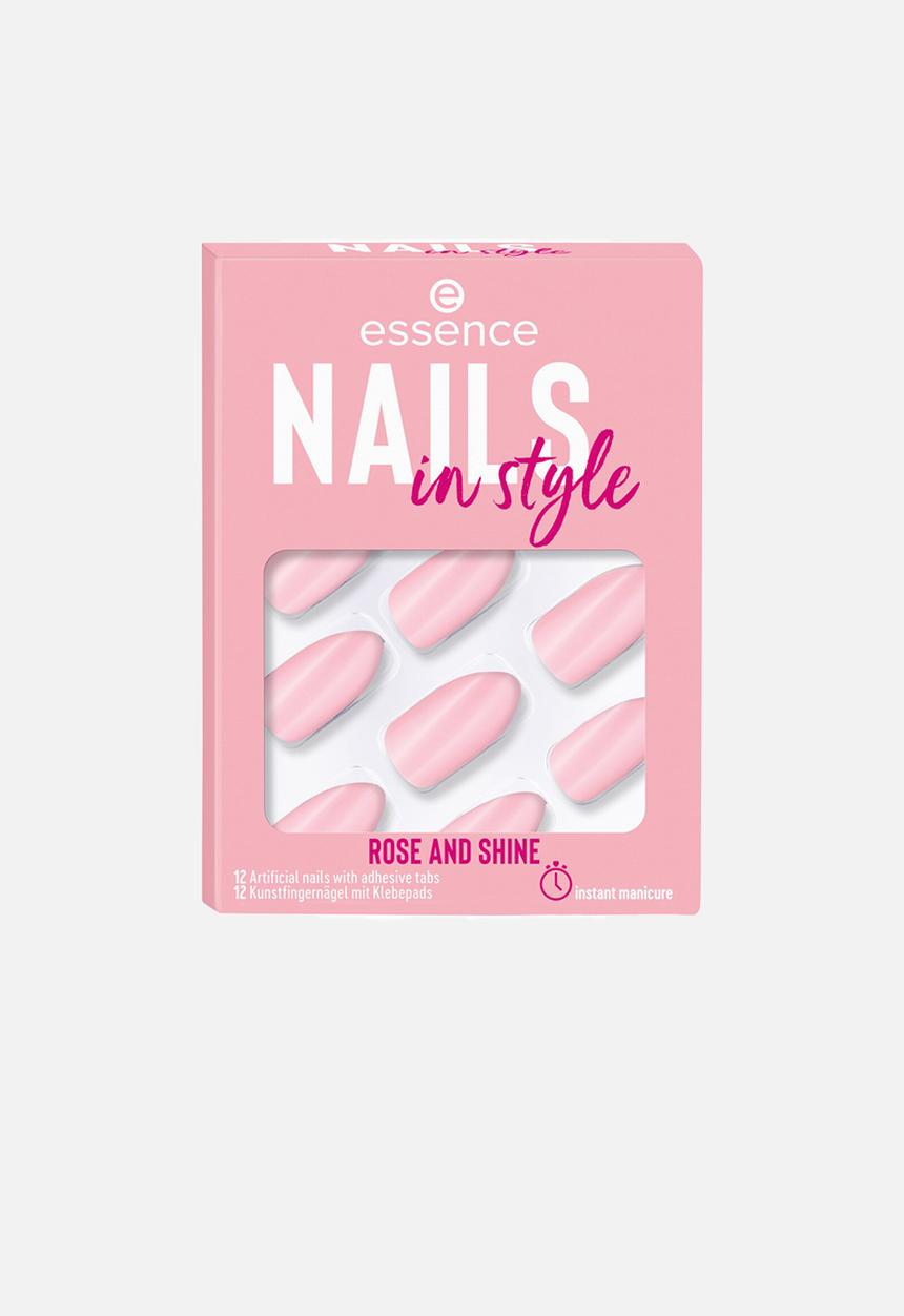 essence - nails in style 14