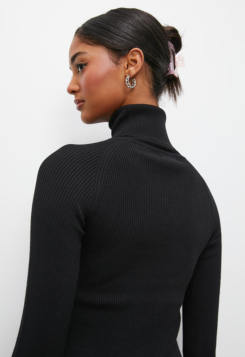 Blake - Turtle neck bodycon knitwear dress - black