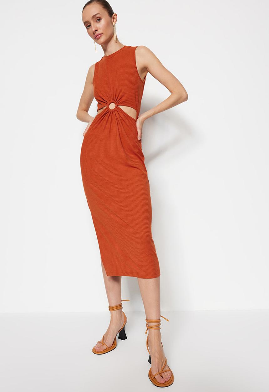Trendyol - Cut out knit bodycon - cinnamon