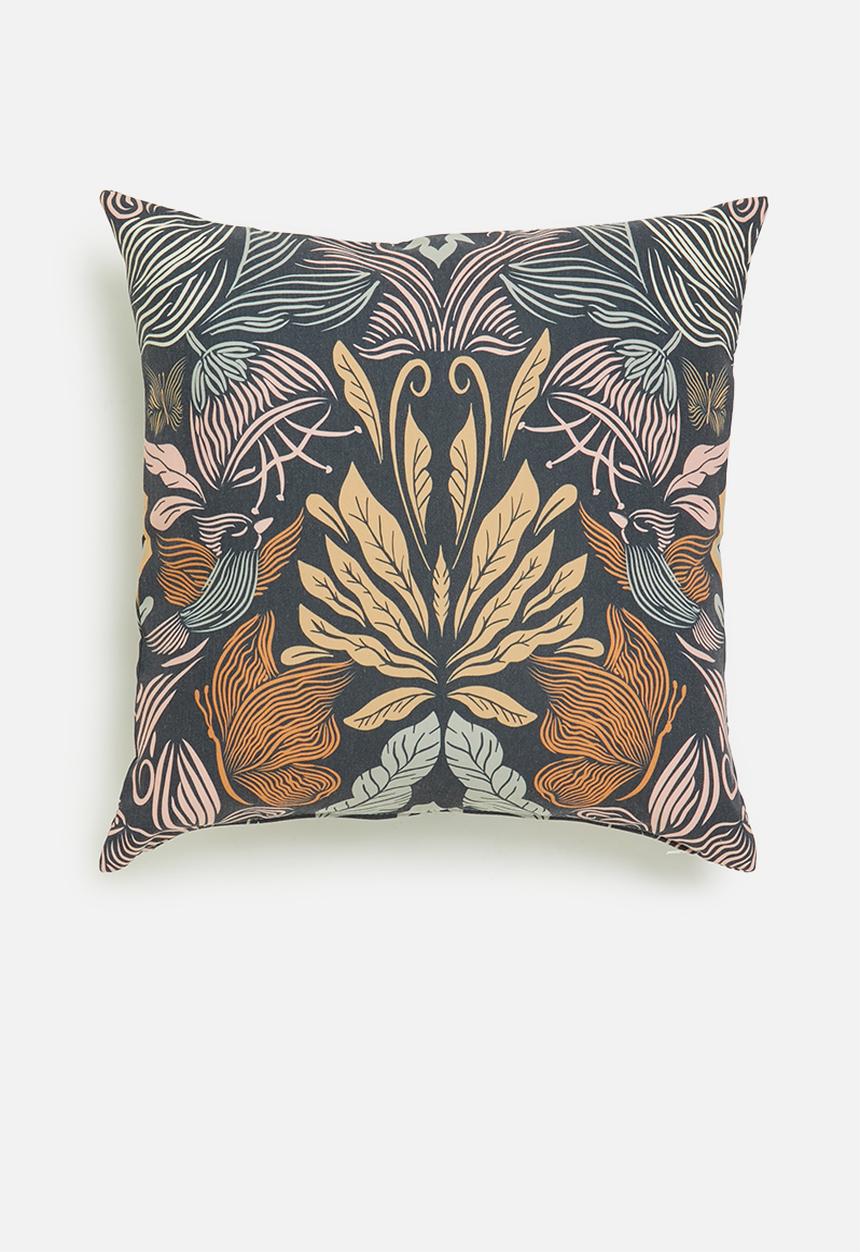 Fabric Bank  - Fanstay world cushion cover - floral