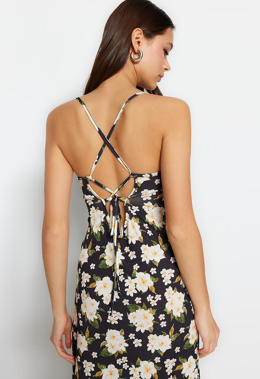 Trendyol - Sweetheart ruched midi dress - black