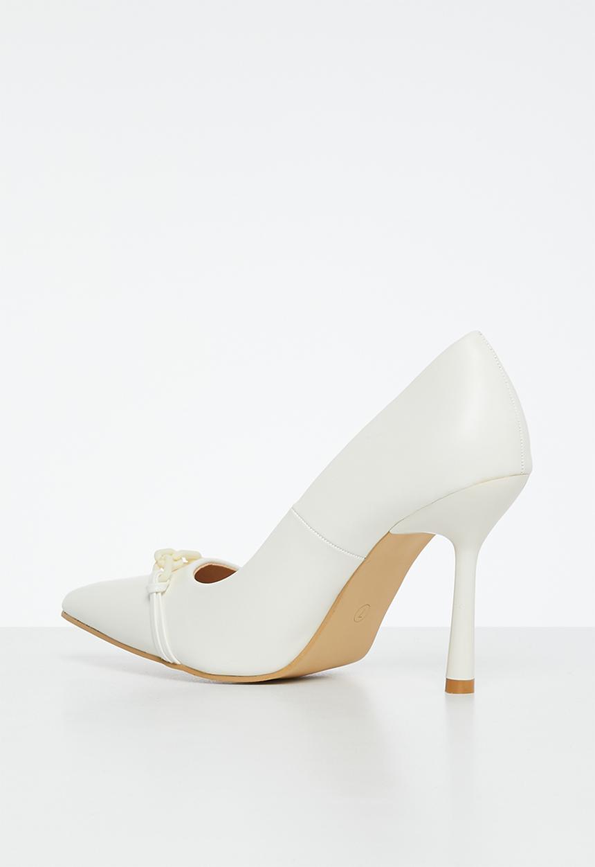 Superbalist - Josie court heel - off white