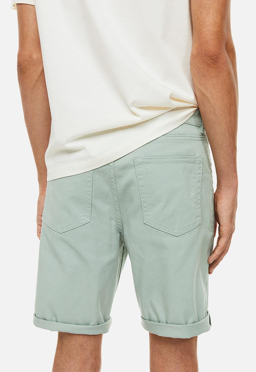 H&M - Slim fit cotton twill shorts - light green