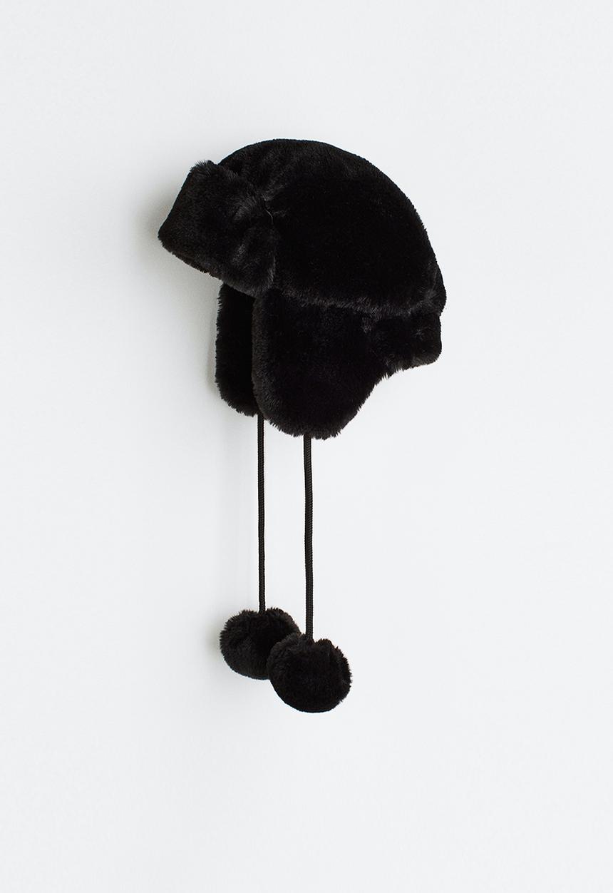 H&M - Fluffy earflap hat - black