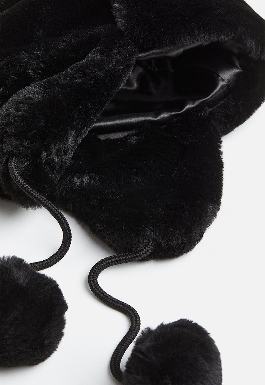 H&M - Fluffy earflap hat - black