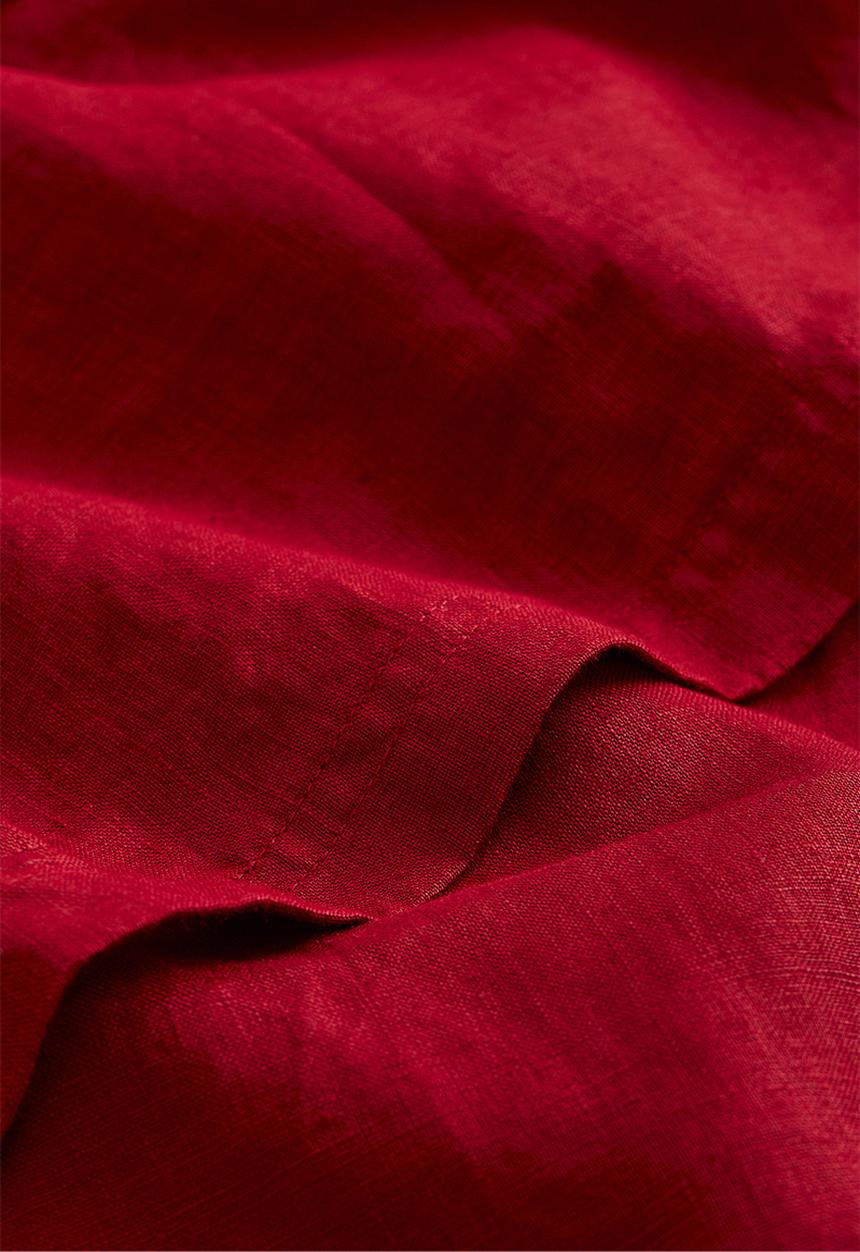 H&M - Washed linen tablecloth - dark red