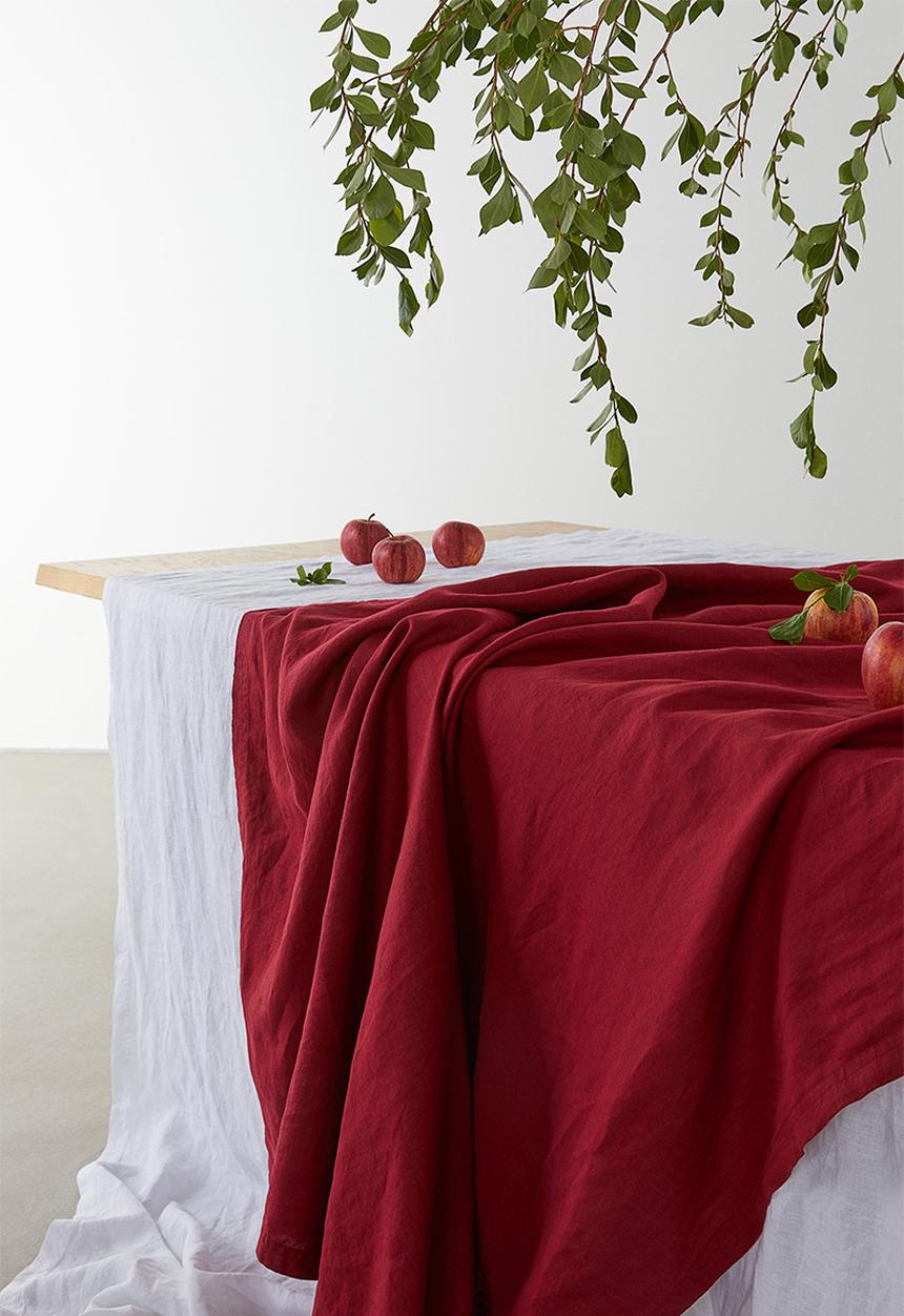 H&M - Washed linen tablecloth - dark red