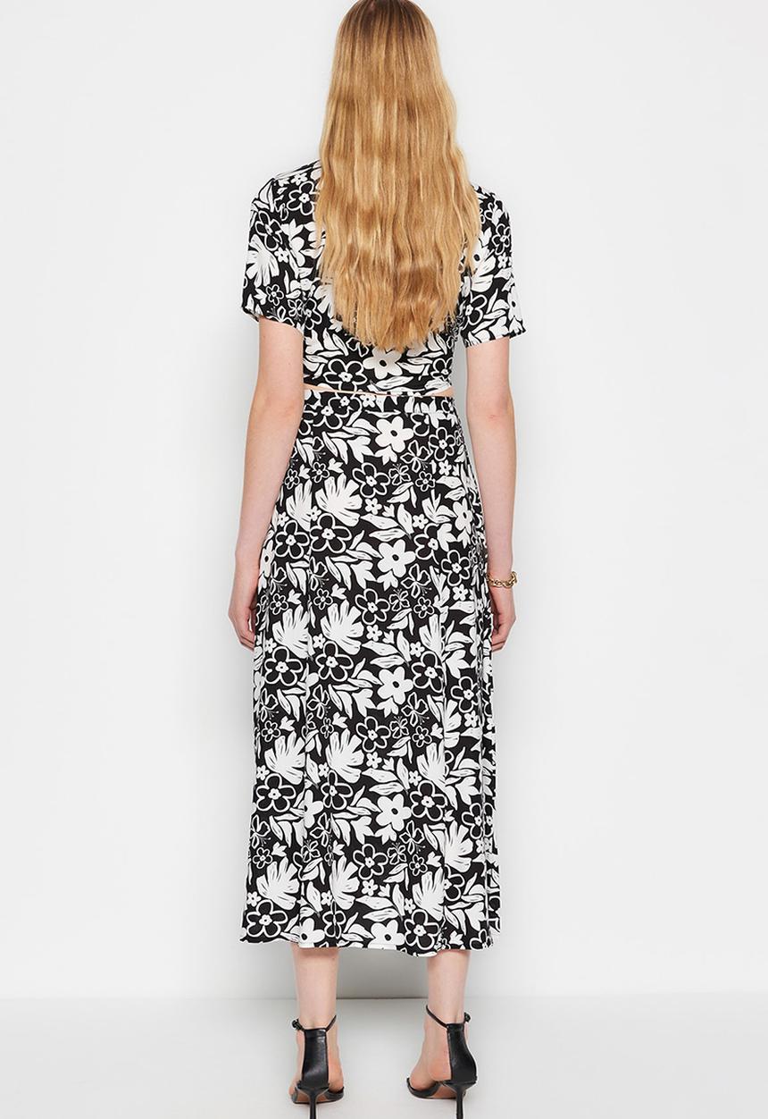 Trendyol - Tropics midi skirt - black