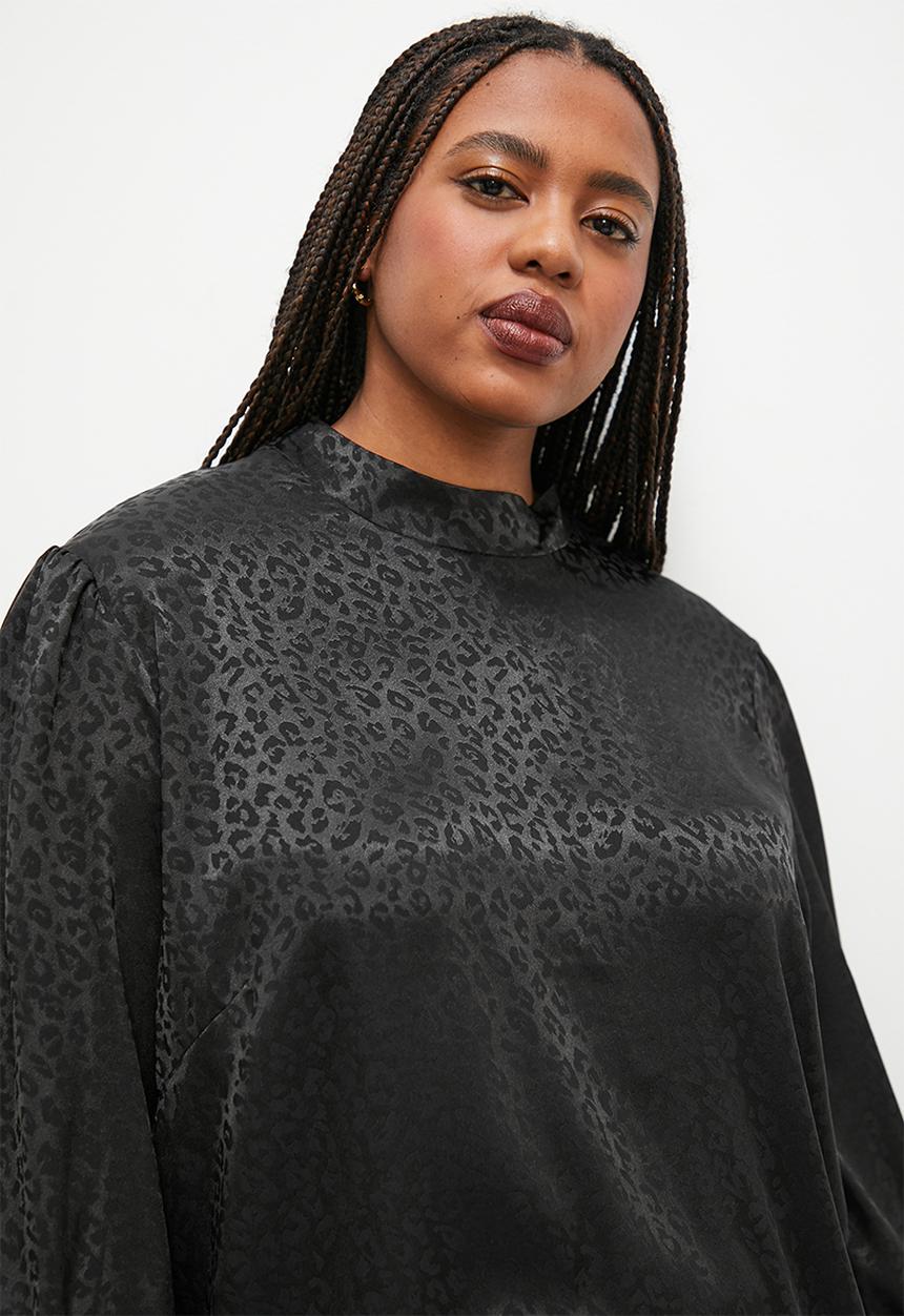 Superbalist - Jacquard high neck blouse - black