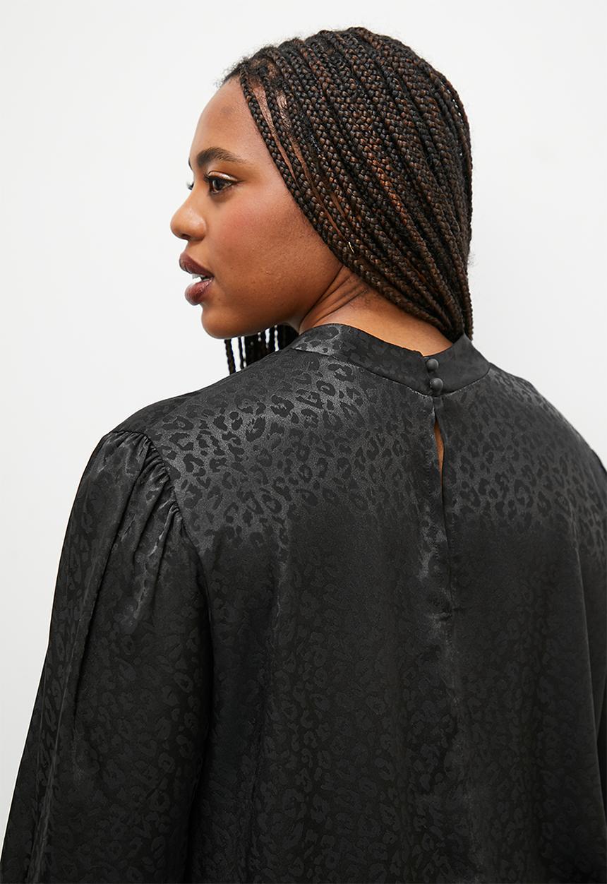 Superbalist - Jacquard high neck blouse - black