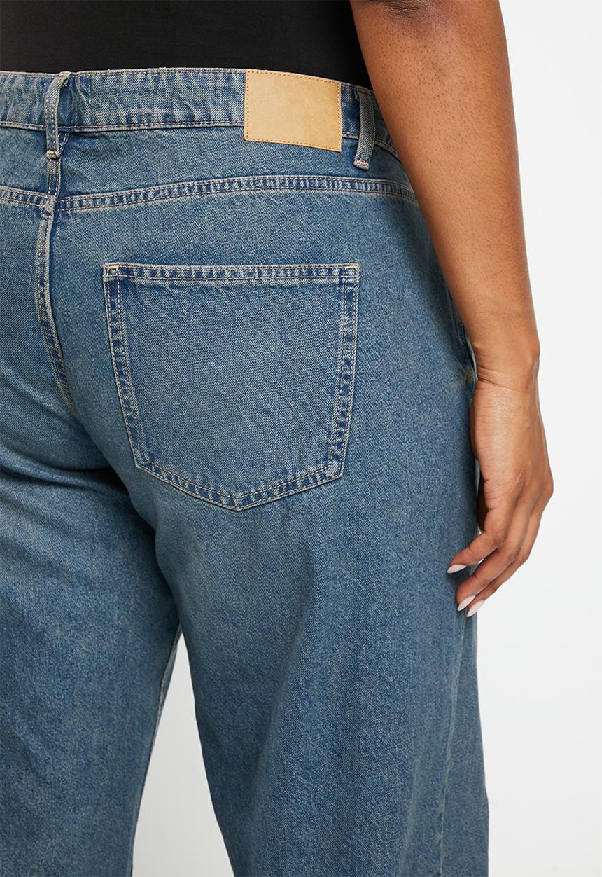Cotton On - Plus low rise straight jean - logans blue