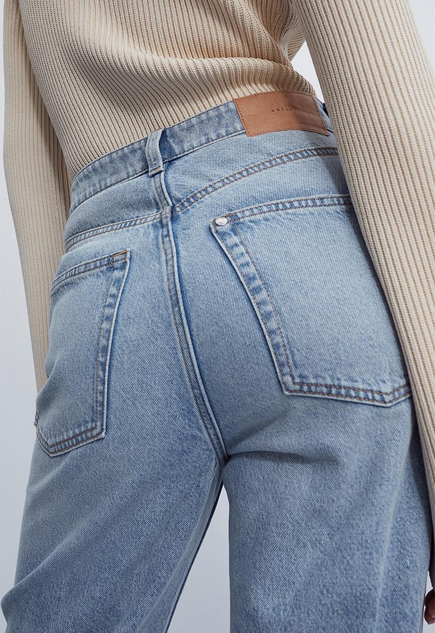 H&M - Wide ultra high jeans - light denim blue