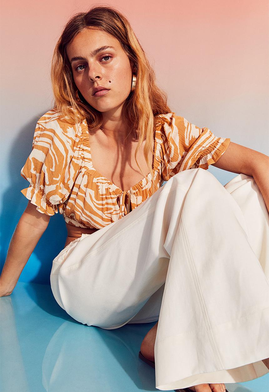 H&M - Puff-sleeved crêpe blouse - yellow/zebra print